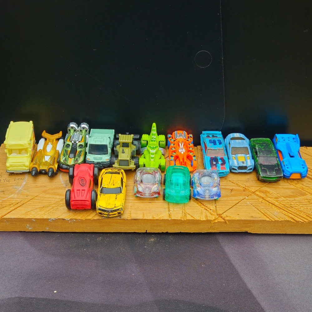 HOT WHEELS MATCHBOX MATTEL NERF Lot 16 Toy Cars Diecast Plastic Mixed Loose